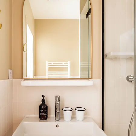 Maison Traversiere Hotel 4*