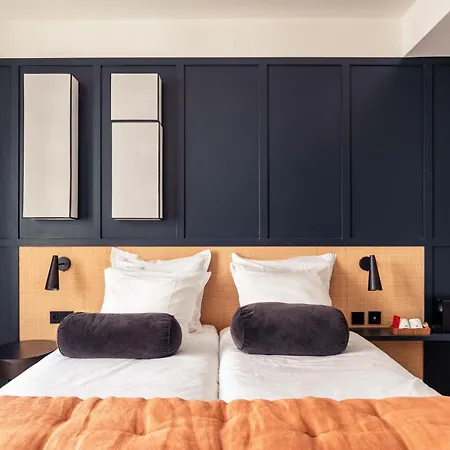 Hotel Maison Traversière 4*
