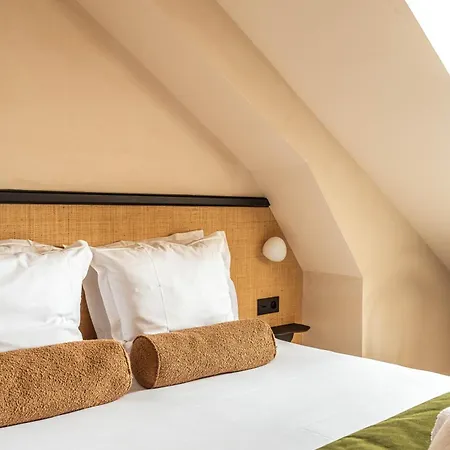Maison Traversière 4* Parigi