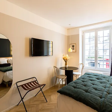 Maison Traversière Hotel 4*