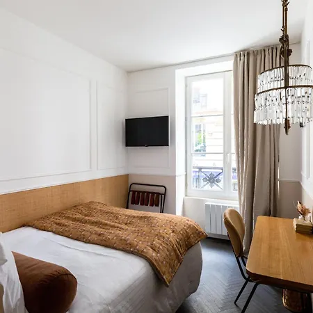 Hotel Maison Traversière 4*